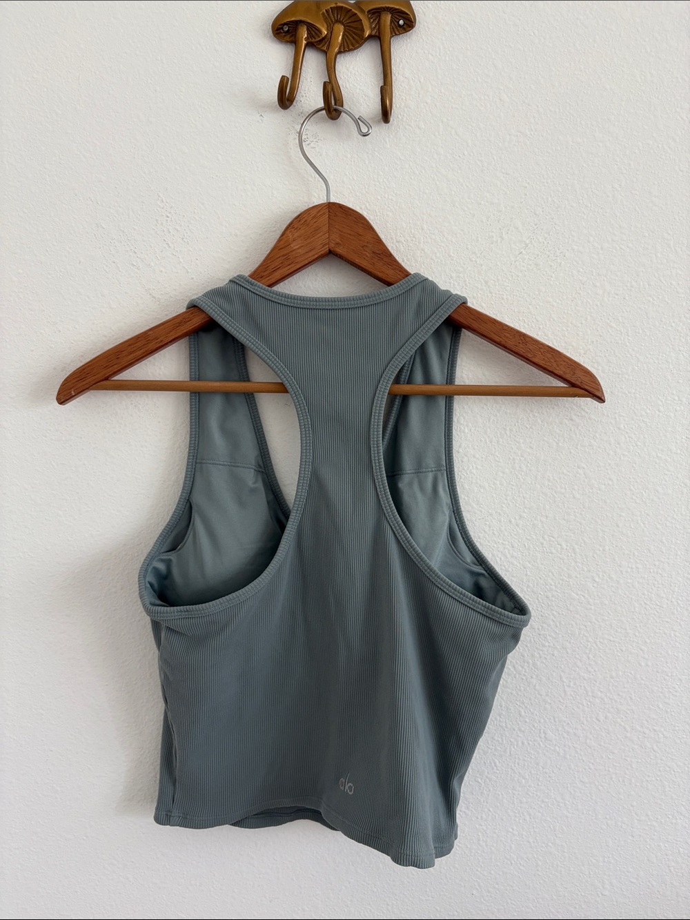 ALO YOGA Goddess ribbed tank size large cosmic blue - Picture 6 of 7